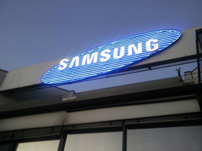 Samsung Galaxy S5 to go with OIS camera; will say goodbye to plastic body, says rumor